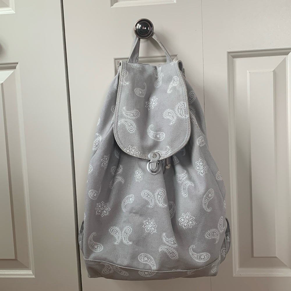 BAGGU canvas backpack